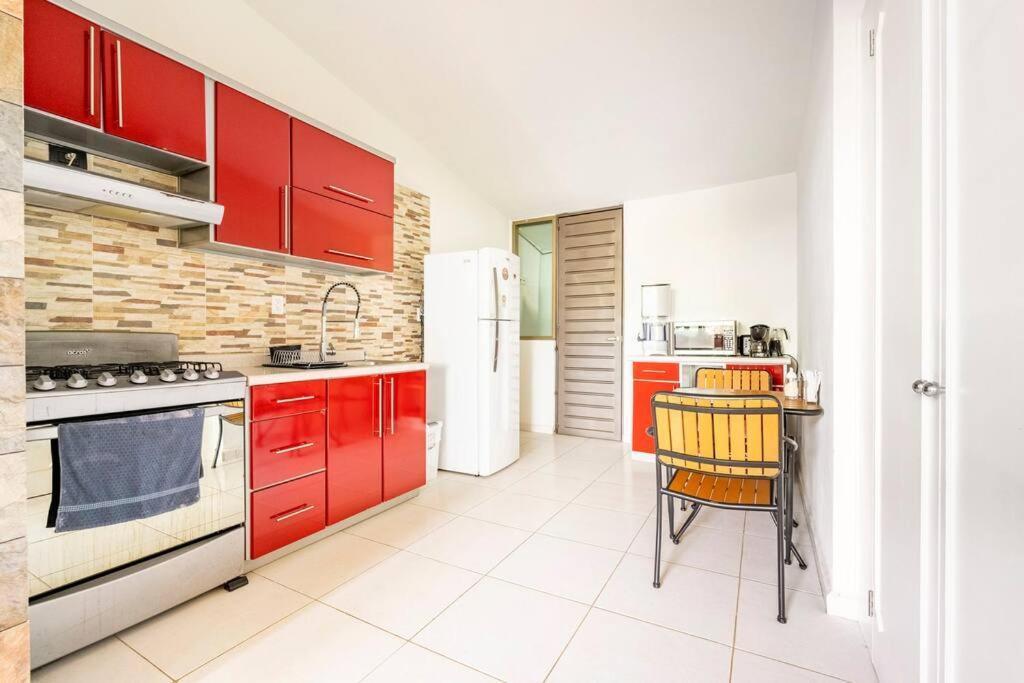 Loft Arte Y Diseno Alberca Climatizada, Amenidades Y Lujo, Terraza Privada Con Asador De Carbon, Cuernavaca Somos Los Unicos Que Te Ofrecemos Para Tu Uso Personal Y Exclusivo 2 Jacuzzis Con Agua Caliente Y Sistema De Hidromasaje Tipo Spa Extérieur photo