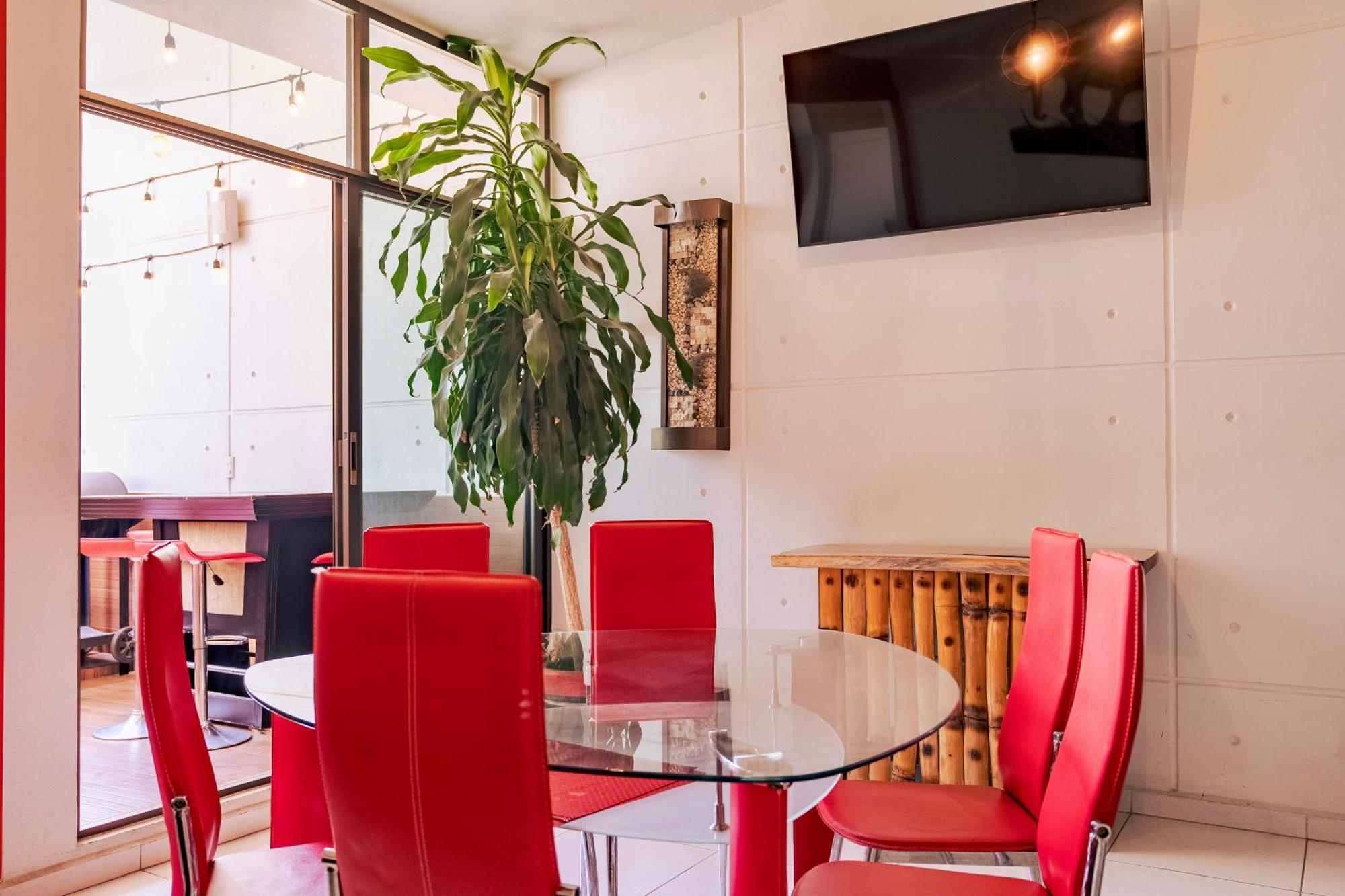 Loft Arte Y Diseno Alberca Climatizada, Amenidades Y Lujo, Terraza Privada Con Asador De Carbon, Cuernavaca Somos Los Unicos Que Te Ofrecemos Para Tu Uso Personal Y Exclusivo 2 Jacuzzis Con Agua Caliente Y Sistema De Hidromasaje Tipo Spa Extérieur photo