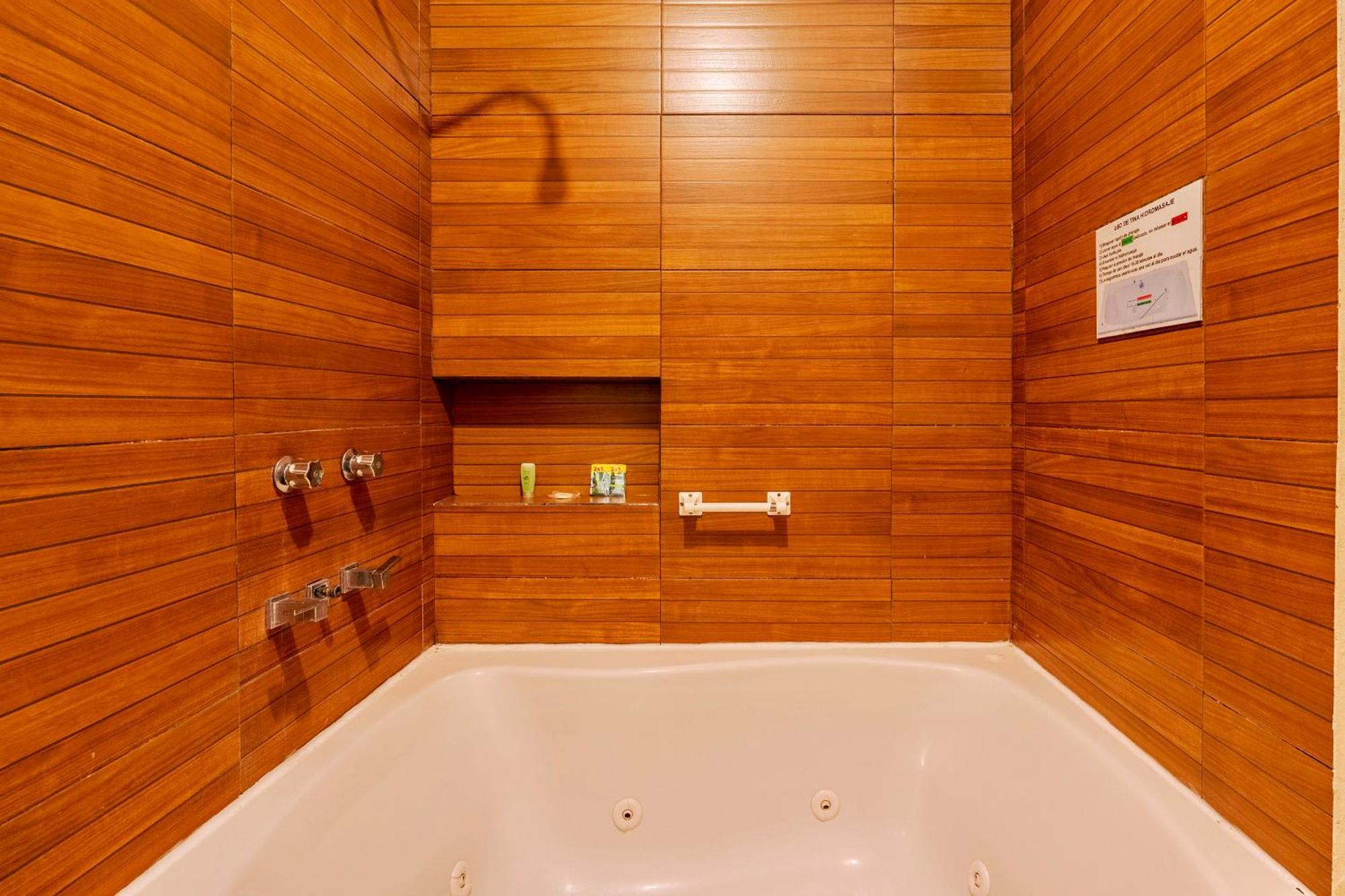 Loft Arte Y Diseno Alberca Climatizada, Amenidades Y Lujo, Terraza Privada Con Asador De Carbon, Cuernavaca Somos Los Unicos Que Te Ofrecemos Para Tu Uso Personal Y Exclusivo 2 Jacuzzis Con Agua Caliente Y Sistema De Hidromasaje Tipo Spa Extérieur photo